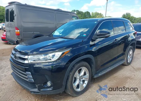 2017 Toyota Highlander Limited z USA, uszkodzony, nr VIN 5TDYZRFH6HS228670